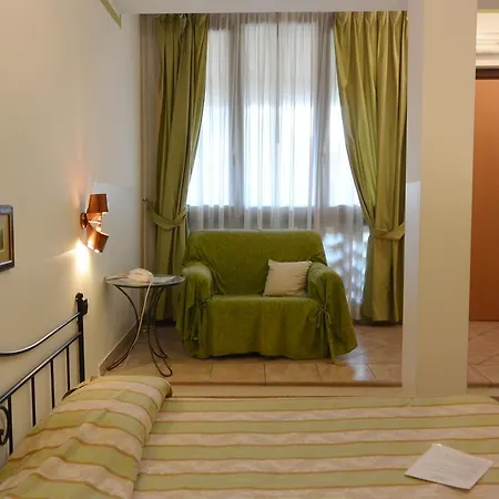 Hotel Ristorante Italia 3*